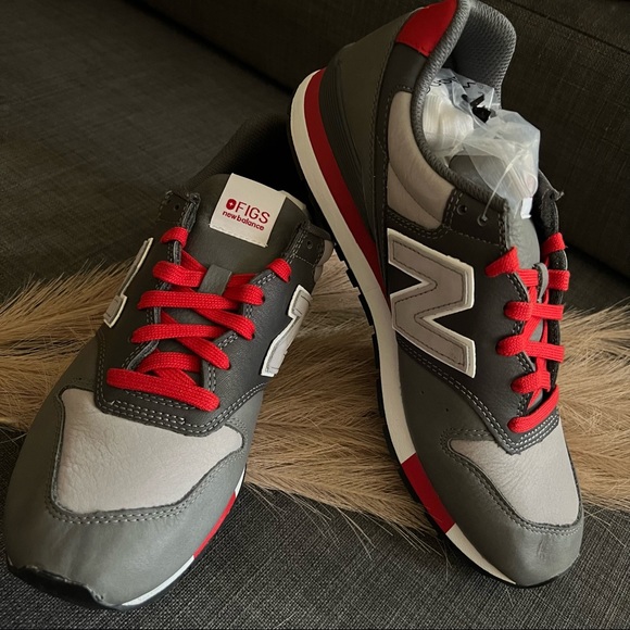 FIGS SIZE 9 MENS NEW BALANCE - Picture 8 of 8